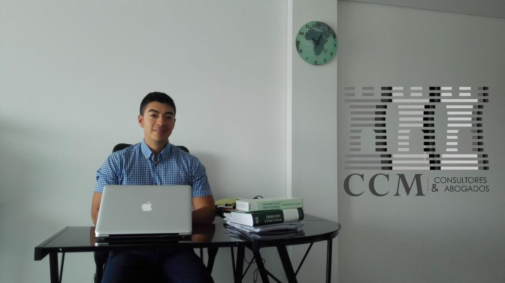 fotoisde.jairodavidinagancefotoensuactualpuestodetrabajo